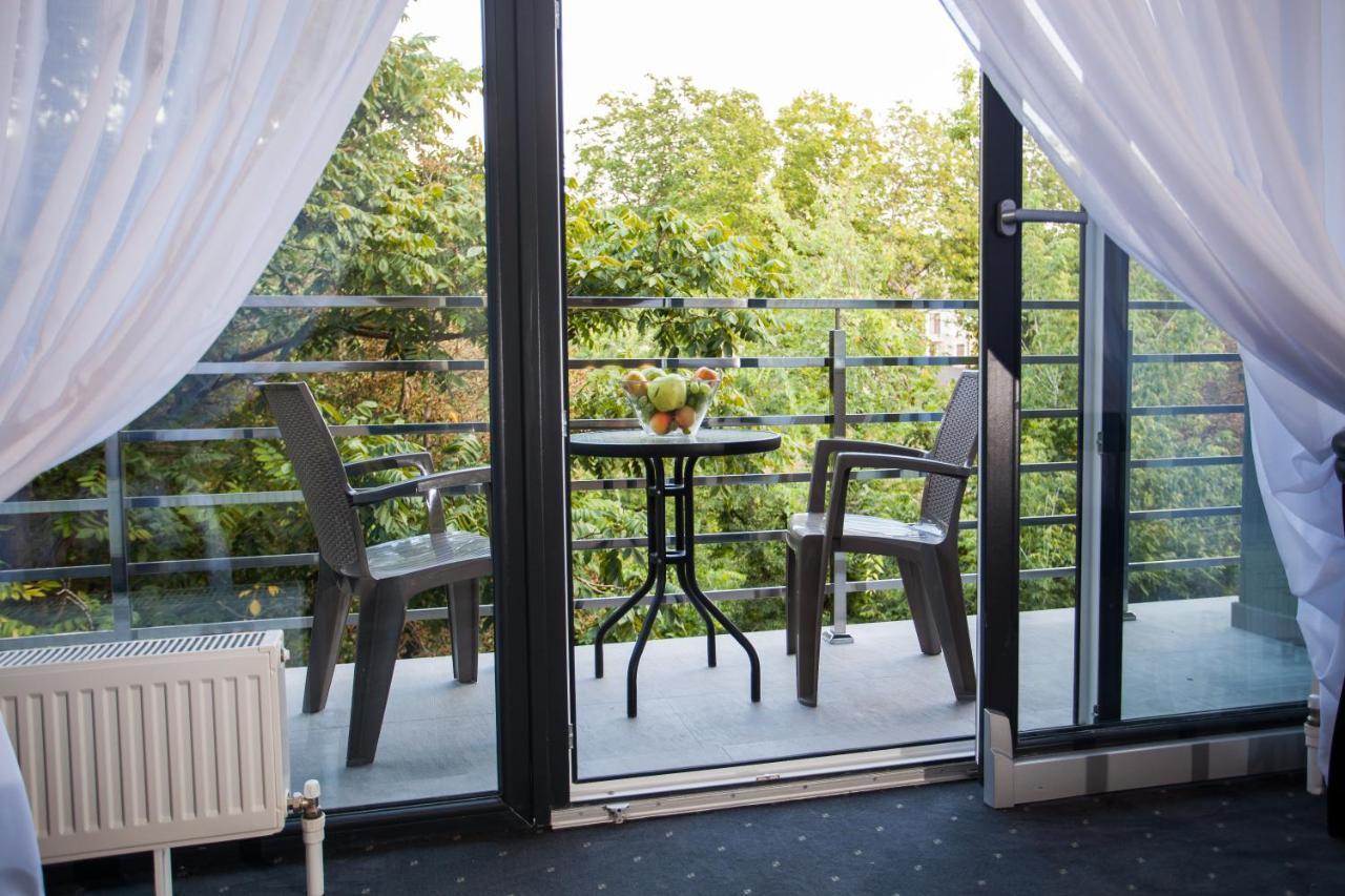 Institutul Muncii Hotel Chişinău Eksteriør billede