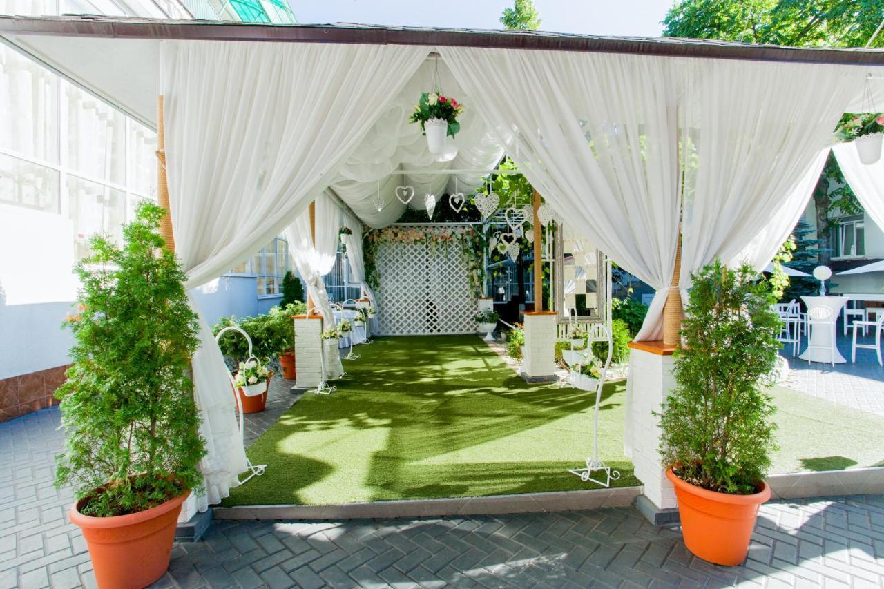 Institutul Muncii Hotel Chişinău Eksteriør billede