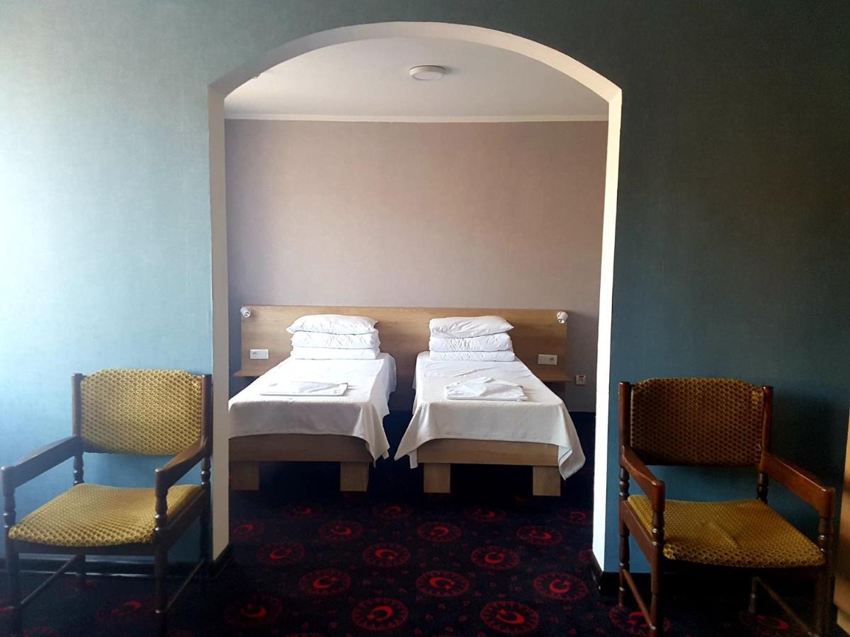 Institutul Muncii Hotel Chişinău Eksteriør billede